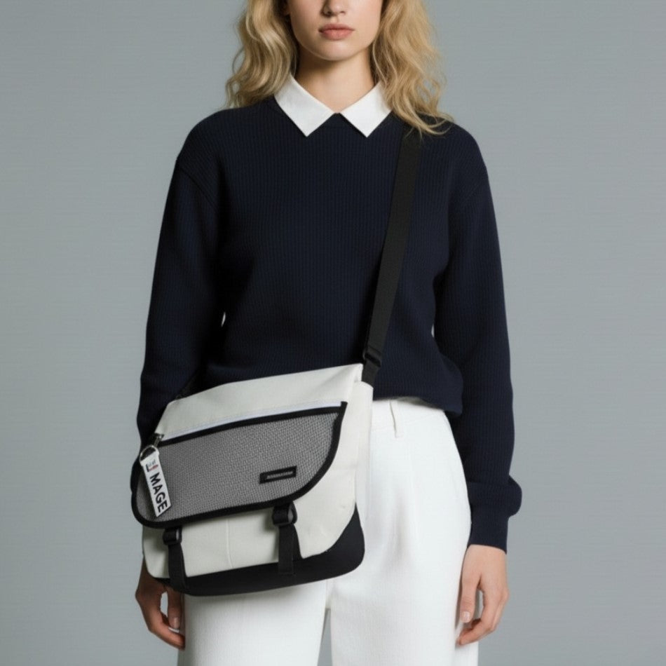 Magellan Campus Messenger Bag