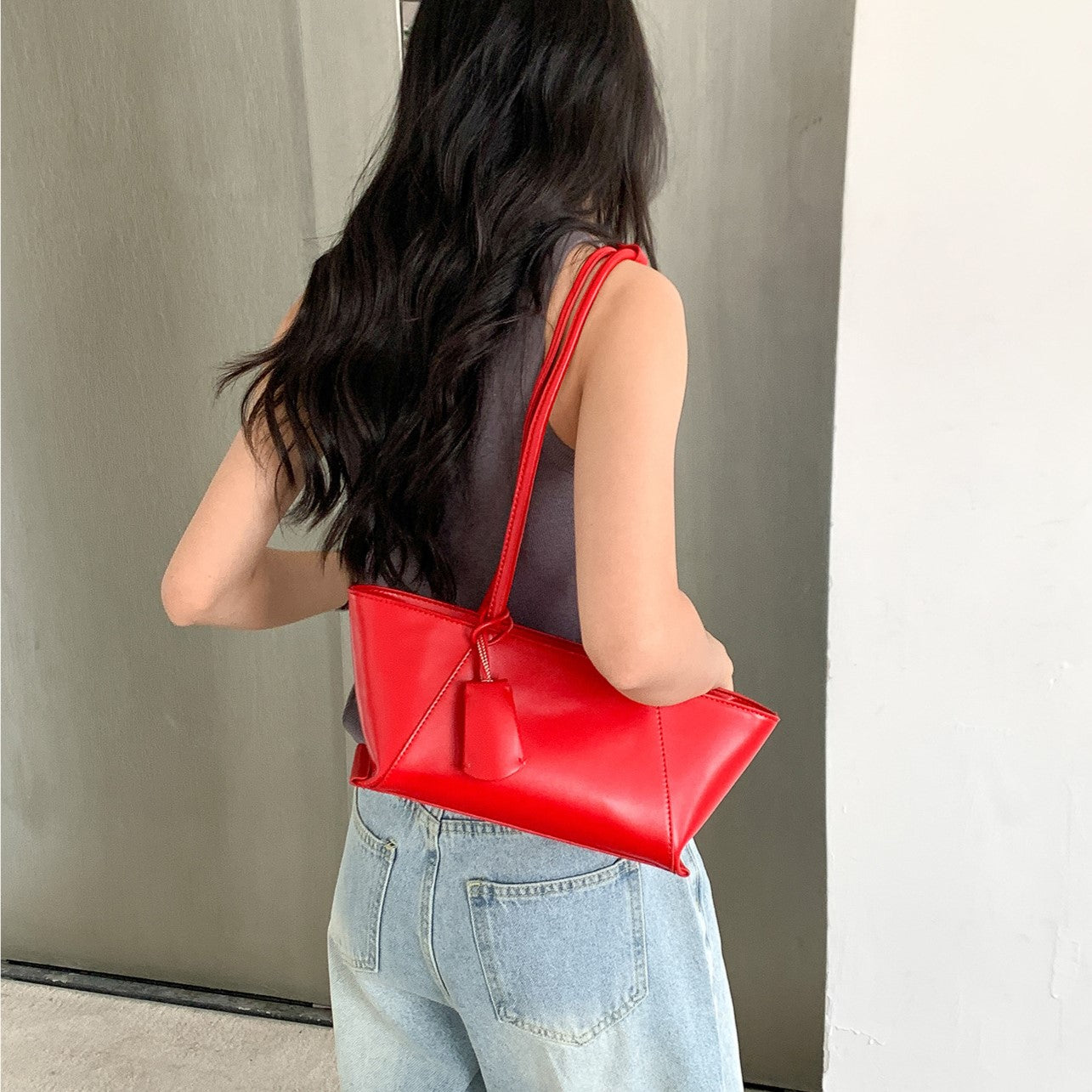 Celeste Minimal Shoulder Bag