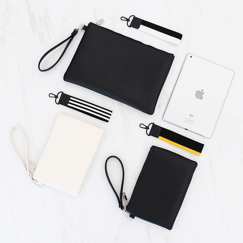 Avery Minimal Clutch Bag